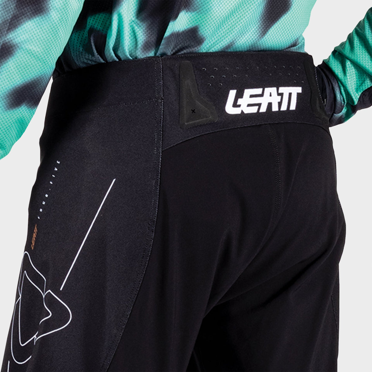 Moto 4.5 Pant